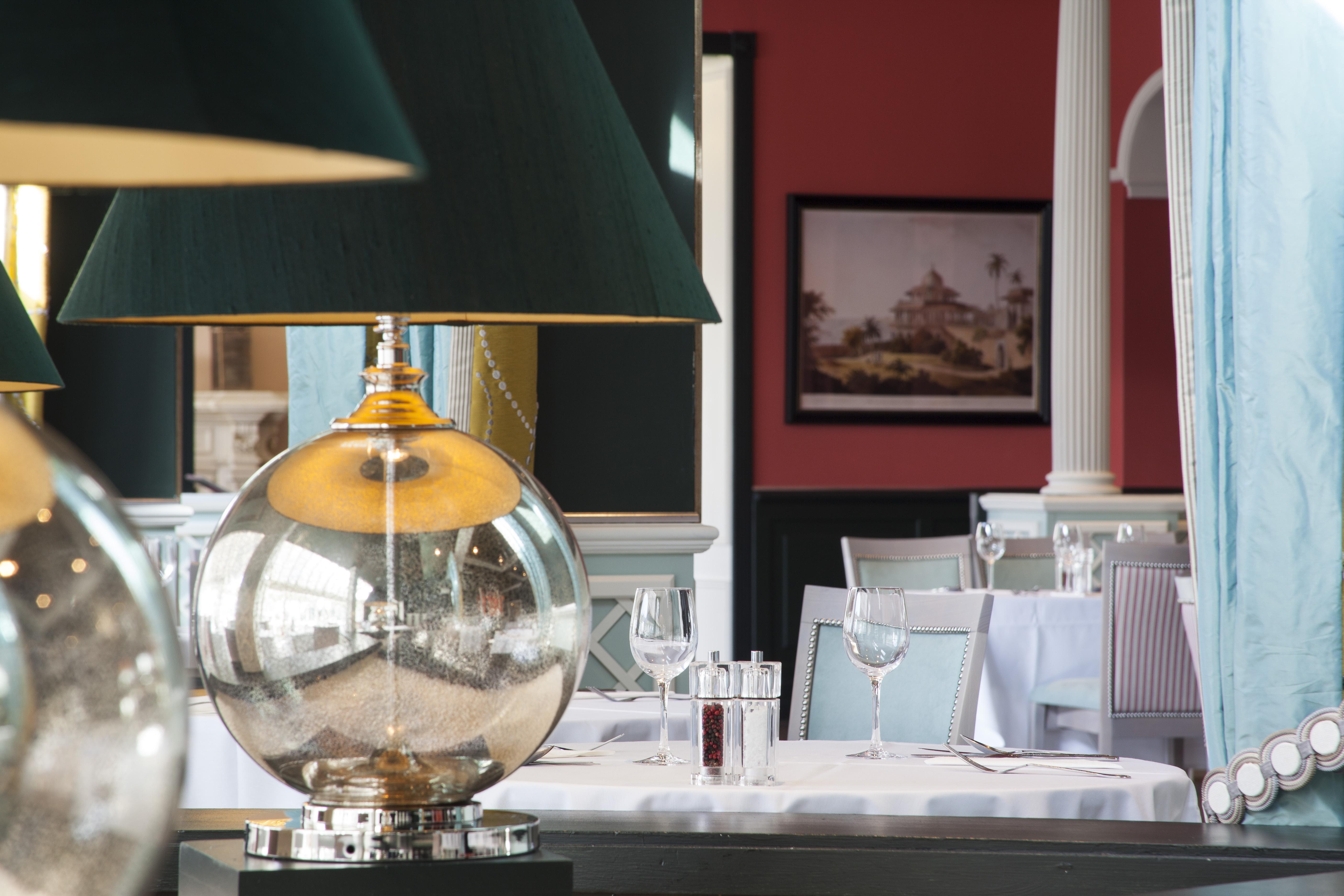 Bromley Court Hotel London Экстерьер фото