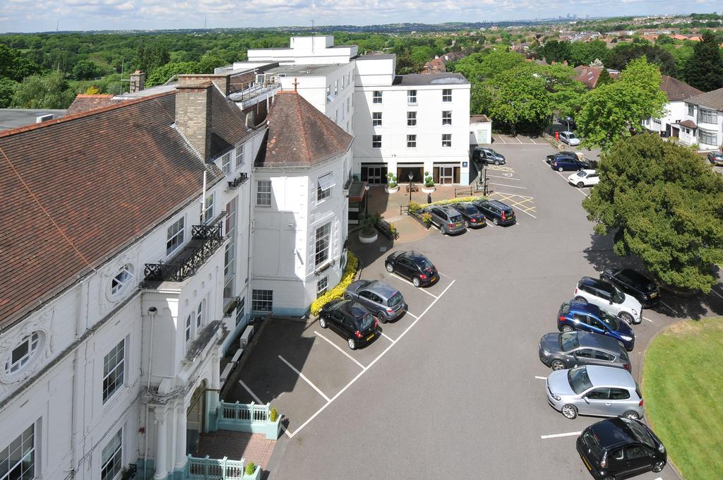 Bromley Court Hotel London Экстерьер фото