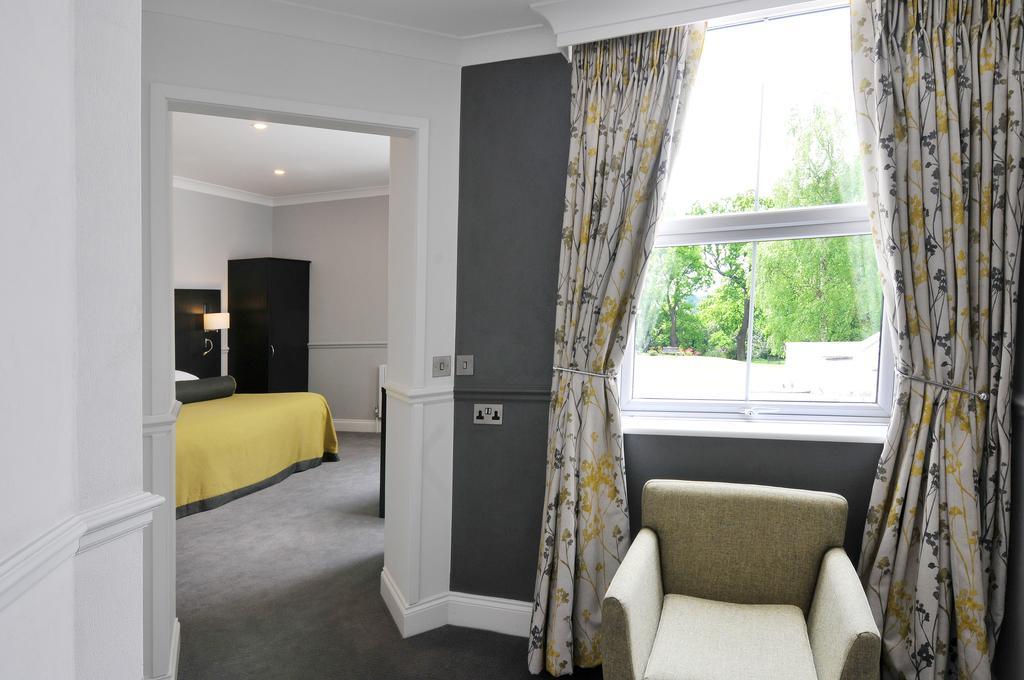 Bromley Court Hotel London Экстерьер фото