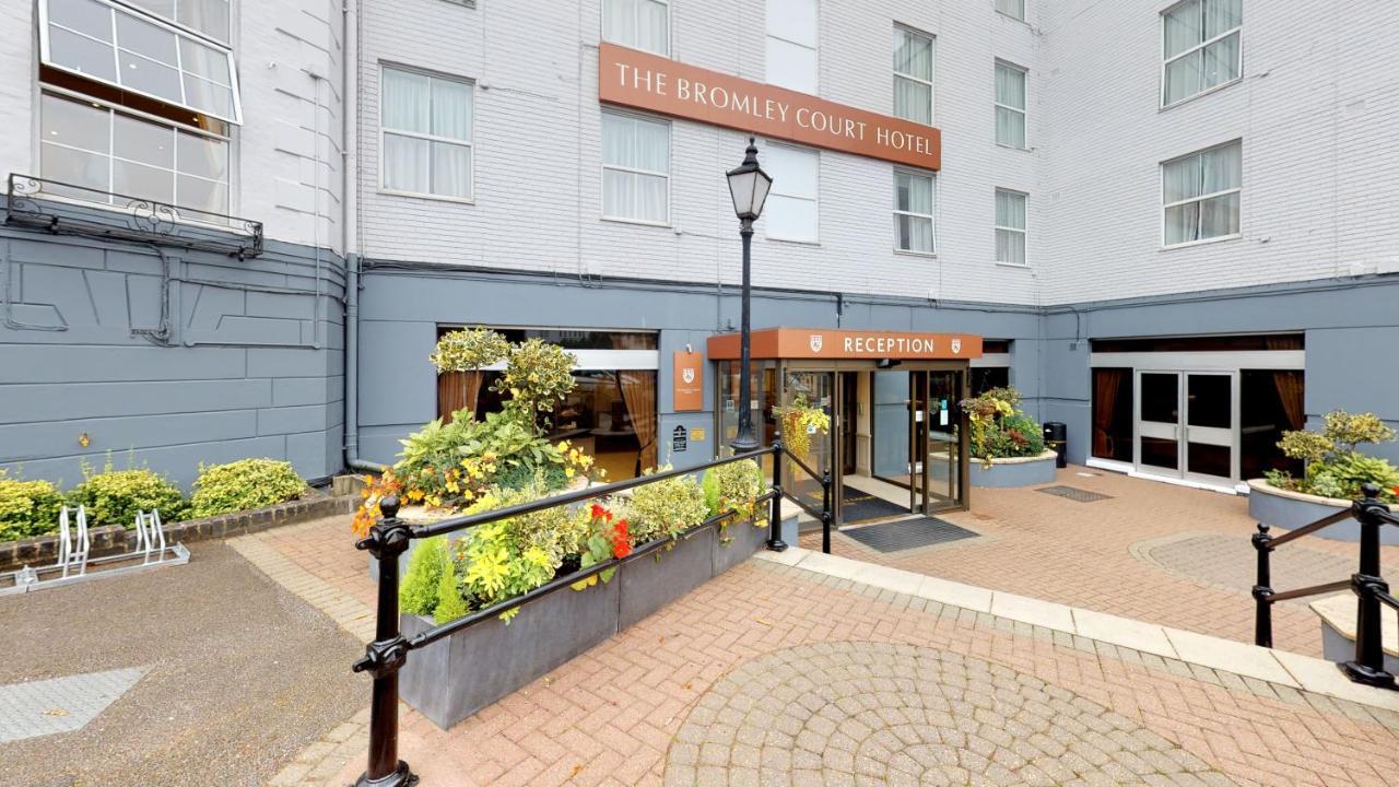 Bromley Court Hotel London Экстерьер фото
